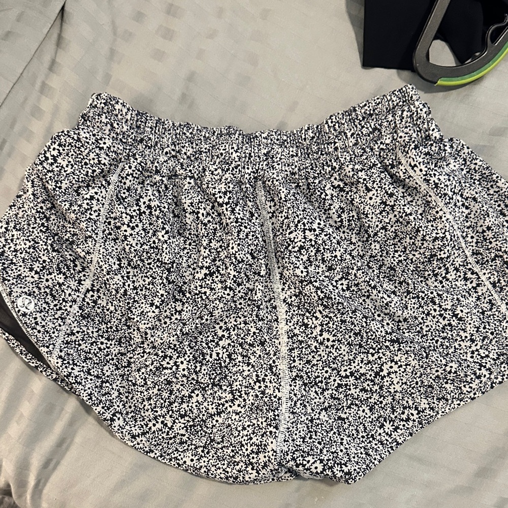 Lululemon Athletica Monochrome Patterned Shorts